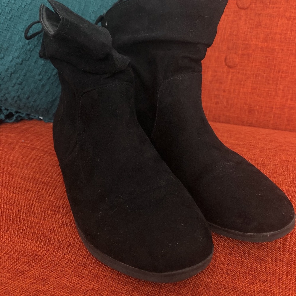 black ankle boots, lace up back, size 9